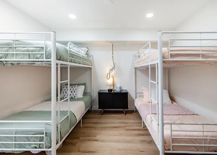 Lux Vibes In Oldtown @ Camelback Oasis *